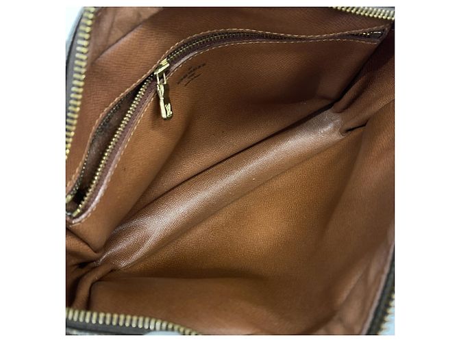 Borsa a tracolla Louis Vuitton Monogram Trocadero 23 - vista 4