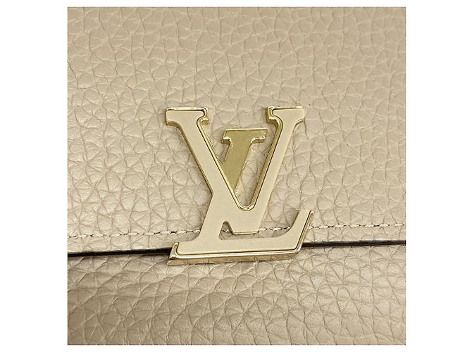 Louis Vuitton Portefeuille Capucines Compact Tri-fold Wallet - vista 6