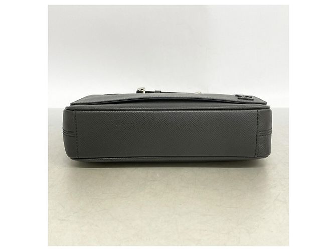 Borsa a tracolla Louis Vuitton Taiga District PMNV3 - vista 3
