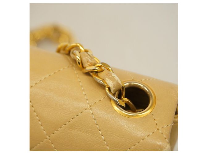 Borsa a tracolla Mini Matelassé con catena Chanel - vista 8