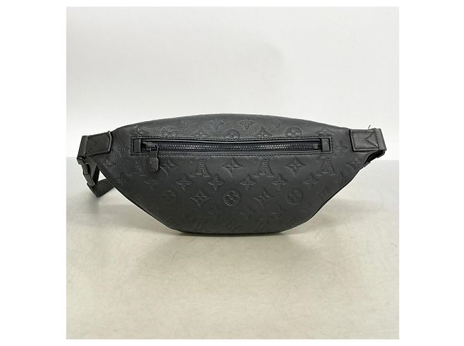 Sac Banane Louis Vuitton Monogram Shadow Discovery PM - vue 11