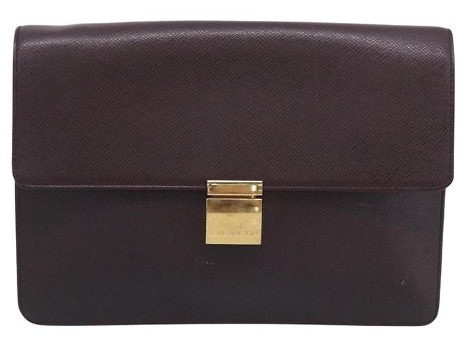 LOUIS VUITTON Bolso de mano Selenga de piel Taiga Acajou M30786 LV - vista 13
