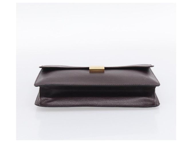LOUIS VUITTON Bolso de mano Selenga de piel Taiga Acajou M30786 LV - vista 6