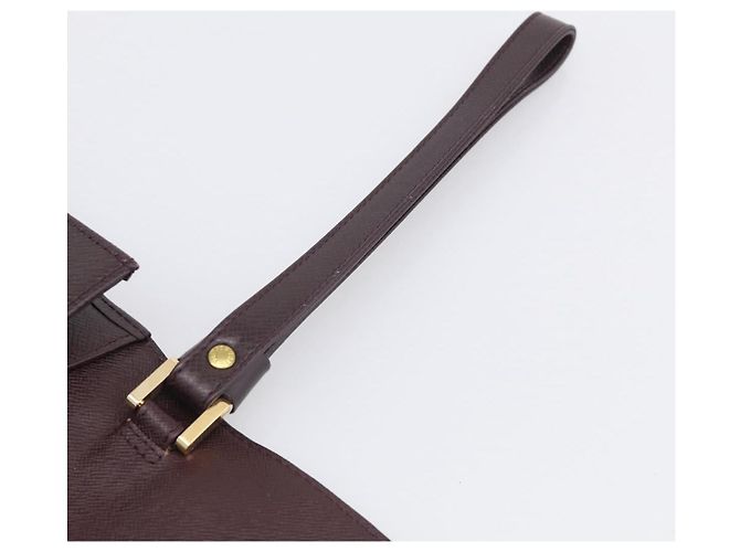 LOUIS VUITTON Bolso de mano Selenga de piel Taiga Acajou M30786 LV - vista 8