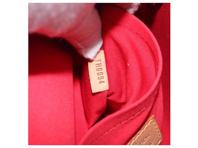 LOUIS VUITTON Monogram Vernis Biscayne Bay GM Bag Red M91287 LV - vista 12