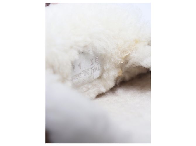 Prada Mules in camoscio beige e shearling - size EU 38 - vista 7