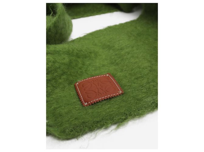 Loewe Bufanda Anagram de alpaca cepillada verde - vista 2