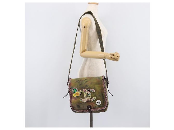 CHANEL Embroidery Graffiti Messenger bag Canvas Khaki Silver CC - vista 29