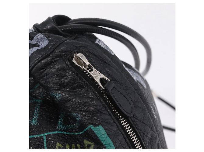 Balenciaga Graffiti Bazaar Drawstring Bag Leather Black 581779 - vista 10