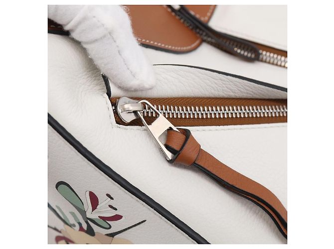 LOEWE Hammock Mini Hand Bag Leather 2way White Silver - vista 25