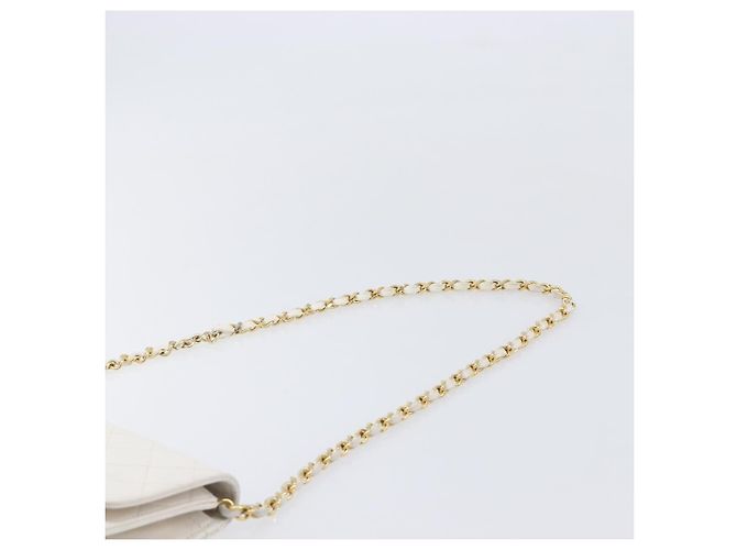 CHANEL Matelasse Shoulder Bag Lamb Skin White Gold Tone CC - vista 8
