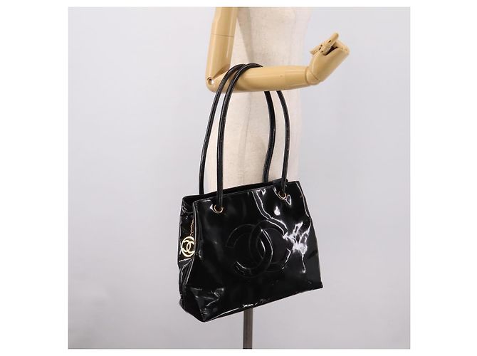 CHANEL COCO Mark Tote Bag Patent Black Gold Tone CC - vista 28