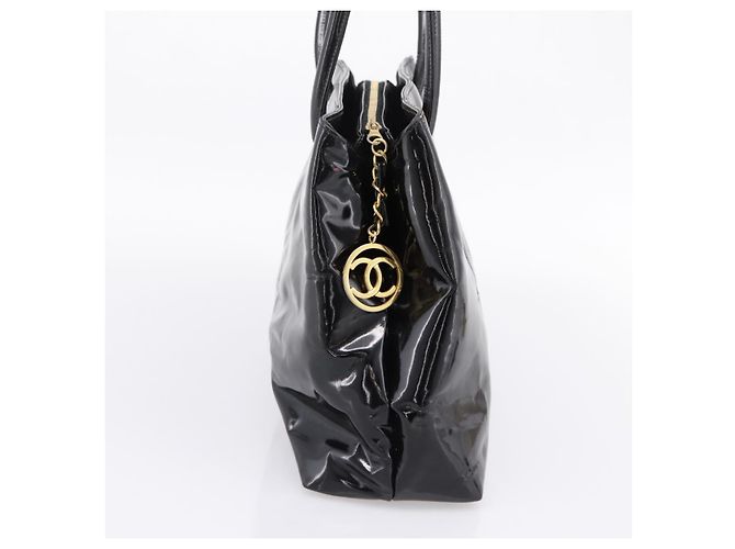 CHANEL COCO Mark Tote Bag Patent Black Gold Tone CC - vista 3