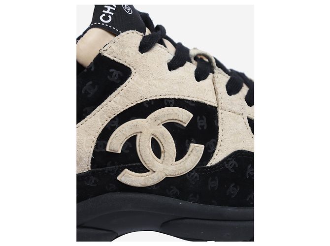 Chanel Sneakers in camoscio CC stampate nero e beige - taglia EU 40 - vista 5