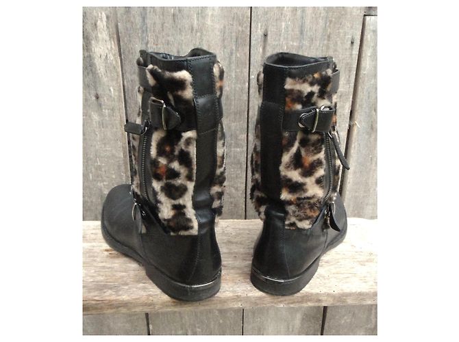 Burberry Leather and Leopard Print Ankle Boots - view 4