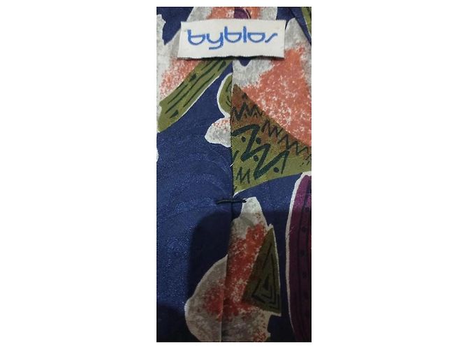 Byblos  Abstract Multi-Color 100% Italian Silk Tie . Never Worn. - view 8