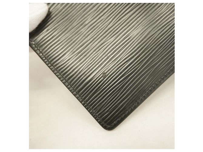 Louis Vuitton Epi Leather Long Wallet - view 5