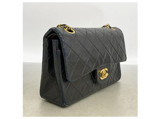 Chanel Matelassé Black Shoulder Bag - view 2