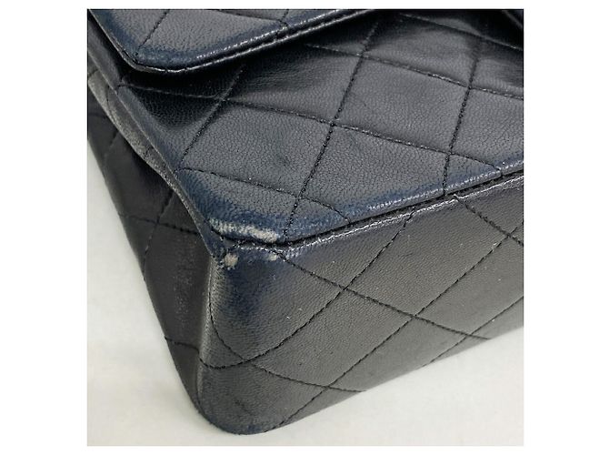 Chanel Matelassé Black Shoulder Bag - view 7