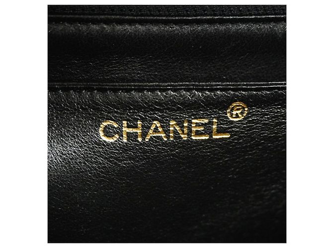 Borsa Chanel Matelassé in nero - vista 5