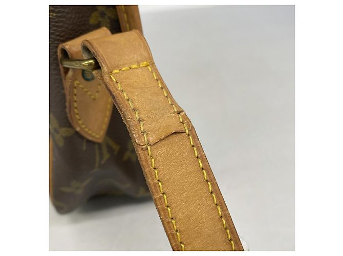 Louis Vuitton Monogram Gibeciere MM Schultertasche - Ansicht 10