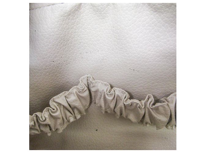 Louis Vuitton Monogram Toilet Pouch 28 - vista 10