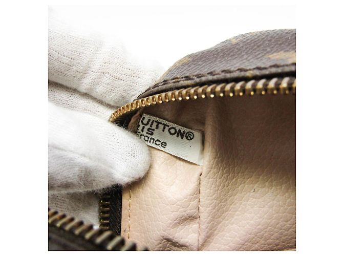 Louis Vuitton Monogram Toilet Pouch 28 - vista 12
