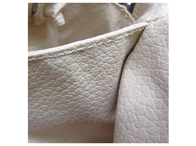 Louis Vuitton Monogram Toilet Pouch 28 - vista 13