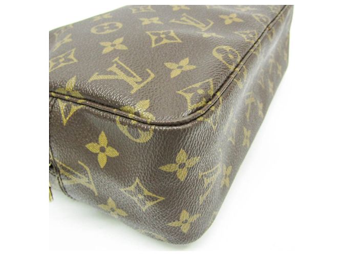 Louis Vuitton Monogram Toilet Pouch 28 - vista 5