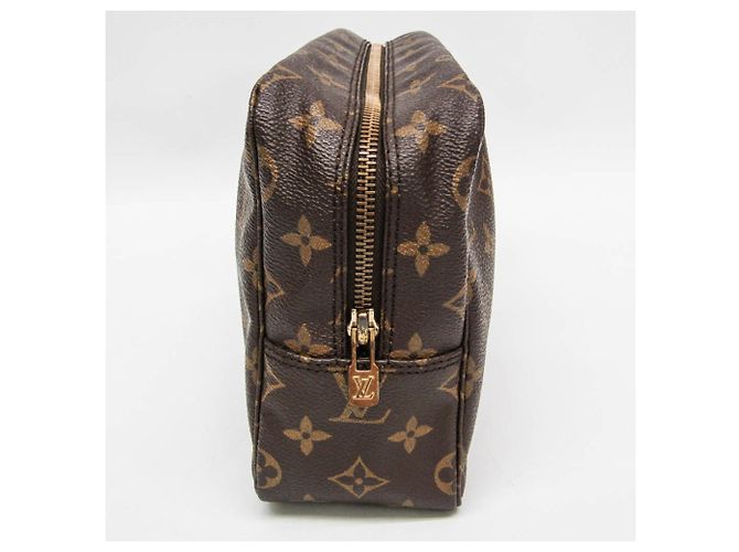 Louis Vuitton Monogram Toilet Pouch 28 - vista 7