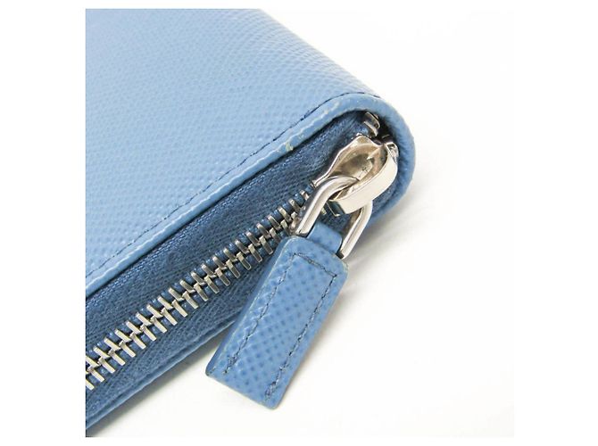 Portefeuille long Prada en cuir Saffiano - vue 10