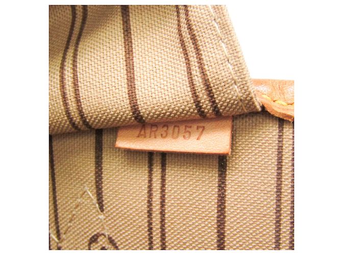 Sac cabas Louis Vuitton Monogram Neverfull MM - vue 20