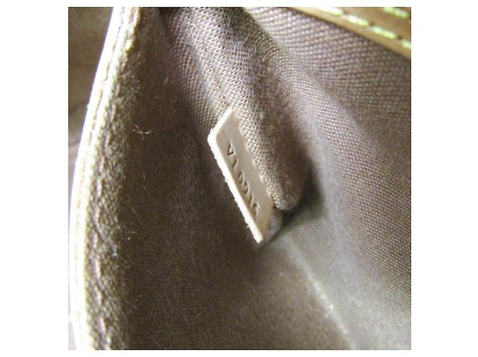 mala Louis Vuitton Monogram Alma - vista 17