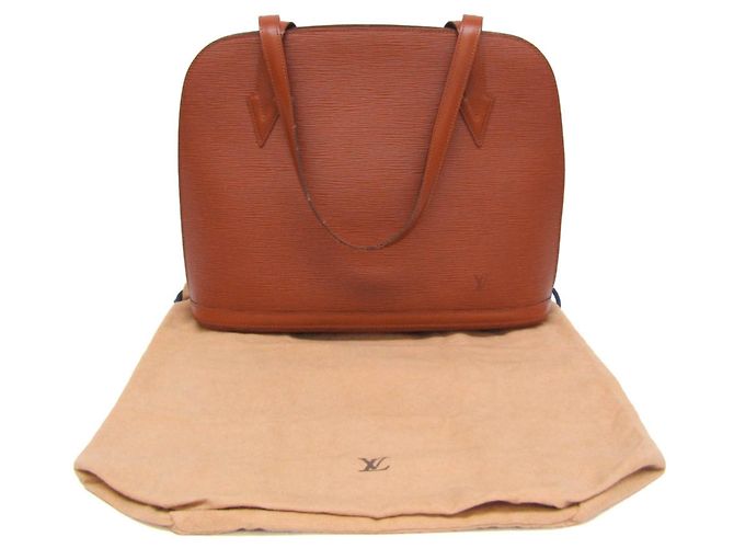 Sac à bandoulière Louis Vuitton Epi Lussac M52283 - vue 2