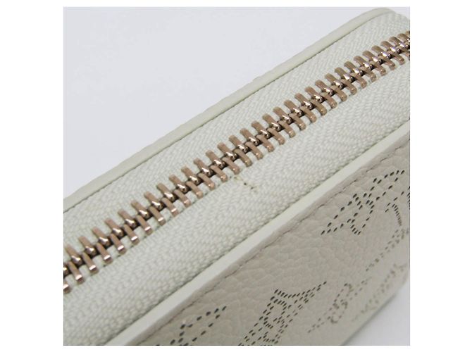 Louis Vuitton Mahina Zippy Wallet M28066 - vista 11