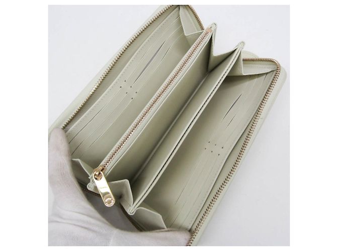 Louis Vuitton Mahina Zippy Wallet M28066 - vista 4