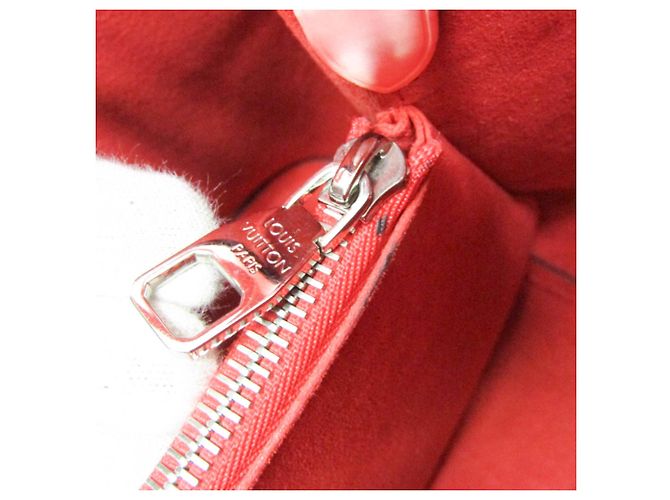 Néonoé Louis Vuitton Epi Neo Noe Handbag - view 17