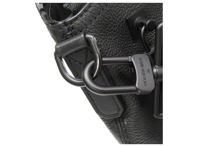 Borsa porta documenti da uomo Louis Vuitton Taurillon Aerogram Lockit - vista 15