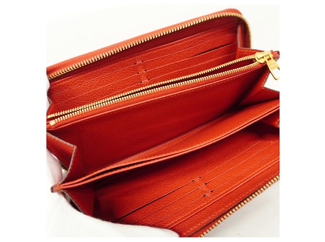Portafoglio Zippy Louis Vuitton Monogram Empreinte in Scarlet - vista 3