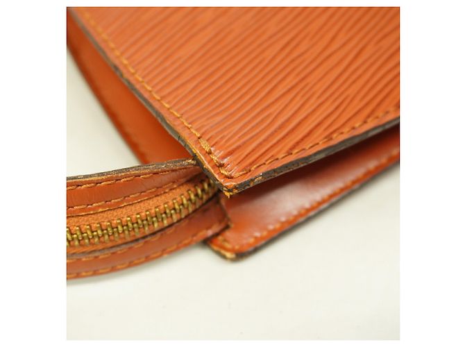 Bolso Louis Vuitton Epi Saint Jacques - vista 9