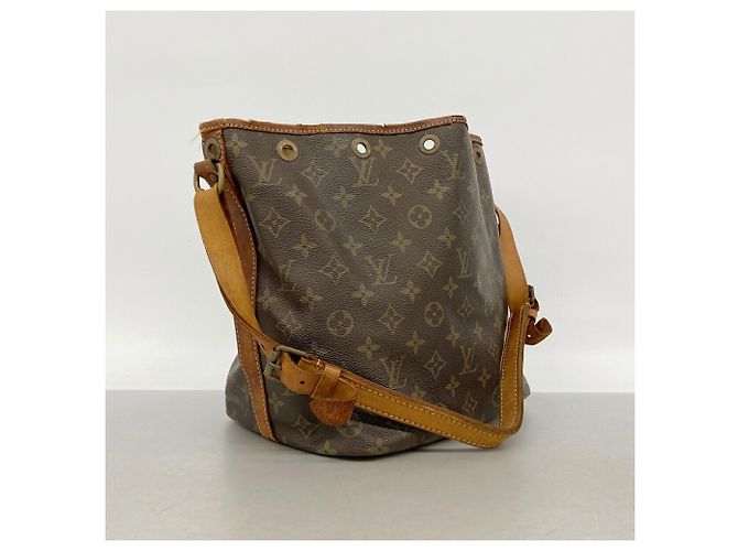 Noe Louis Vuitton Monogram Petit Noé Shoulder Bag - view 2