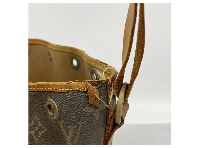 Noe Louis Vuitton Monogram Petit Noé Shoulder Bag - view 6