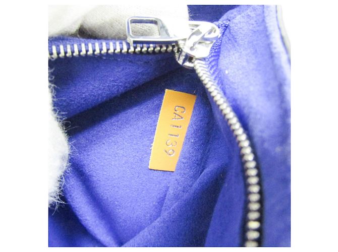 Louis Vuitton Epi Cluny BB M41312 Handtasche - Ansicht 20