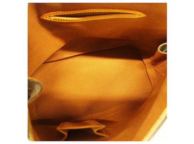 Bolso Louis Vuitton Monogram Alma - vista 4