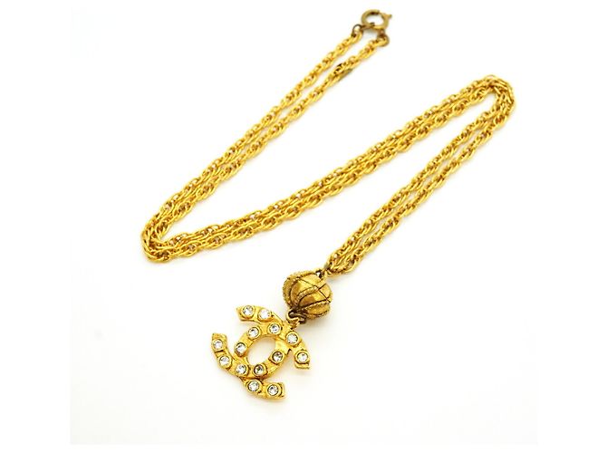 Collier Chanel plaqué or avec strass - vue 3