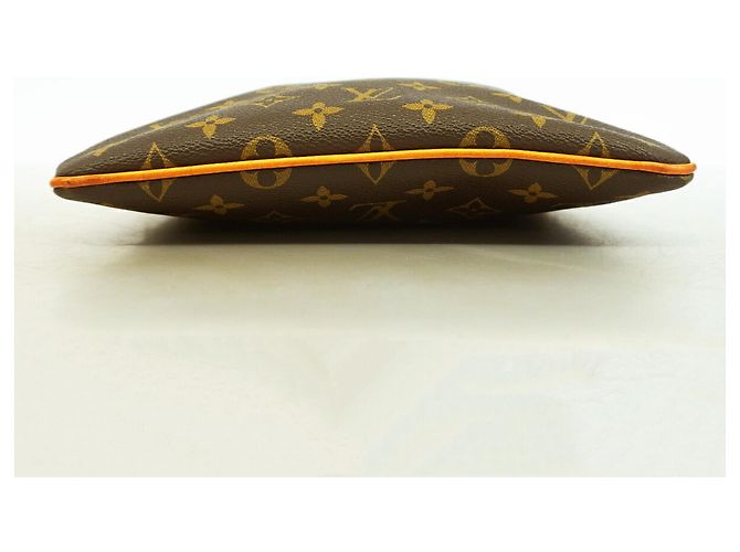 Borsa a tracolla Louis Vuitton Monogram Pochette Valmy - vista 3