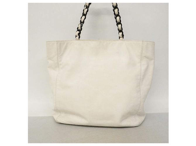 Saco Tote Chanel em couro branco - vista 12