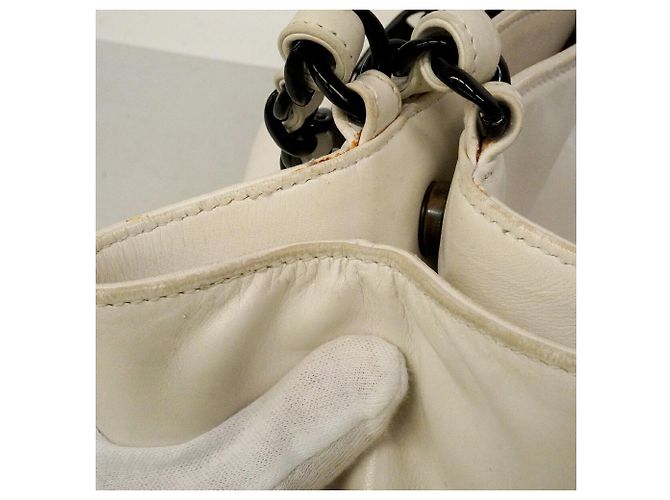 Saco Tote Chanel em couro branco - vista 7
