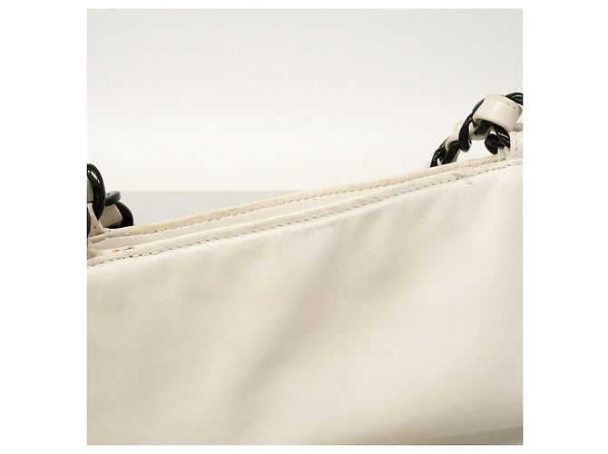 Saco Tote Chanel em couro branco - vista 8