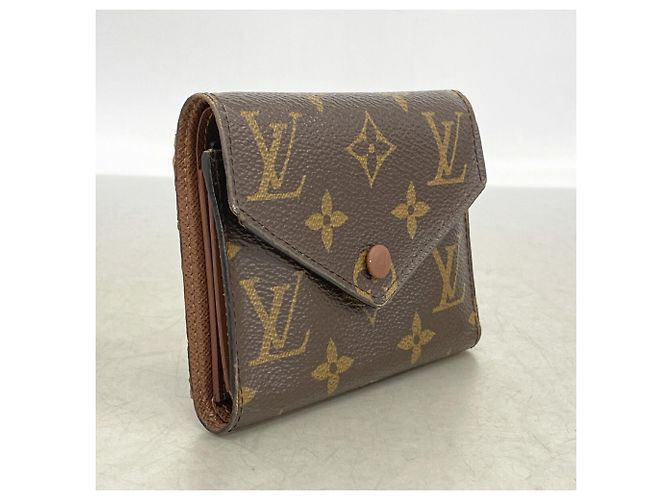 Louis Vuitton Billetera Tri-fold Monogram Victorine M62472 - vista 2
